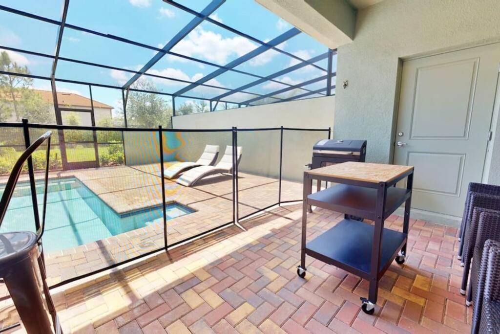 Home In Davenport W Private Pool And Bbq Екстериор снимка